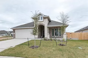 3729 Pin Oak Hls, Seguin, TX 78155 - Photo 3