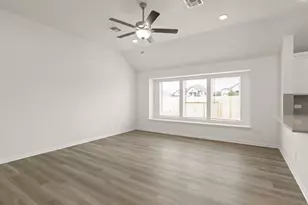 3729 Pin Oak Hls, Seguin, TX 78155 - Photo 13