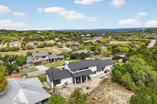 913 Larkhall Dr, Spicewood, TX 78669 - Photo 33