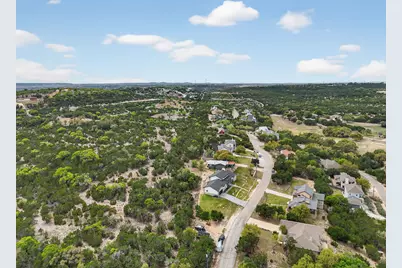 913 Larkhall Drive, Spicewood, TX 78669 - Photo 31