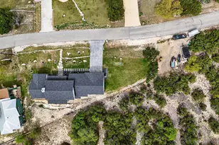 913 Larkhall Dr, Spicewood, TX 78669 - Photo 35