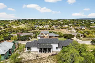 913 Larkhall Dr, Spicewood, TX 78669 - Photo 31