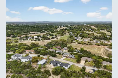 913 Larkhall Drive, Spicewood, TX 78669 - Photo 35