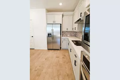 608 Breeze Hollow Lane, Georgetown, TX 78628 - Photo 9