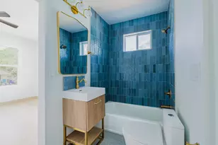 1905 E 21st St, Austin, TX 78722 - Photo 13