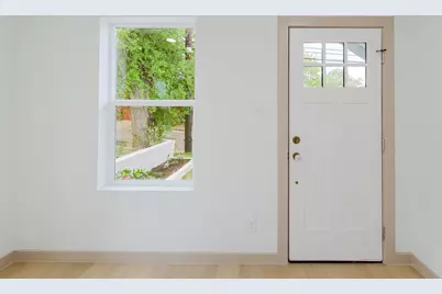 1905 E 21 Street, Austin, TX 78722 - Photo 5