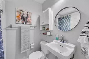 1602 Ashberry Dr, Austin, TX 78723 - Photo 9