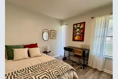 2511 E Stassney Lane, Austin, TX 78744 - Photo 5