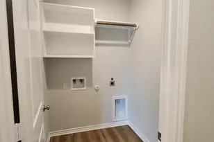 100 Los Olives Ln, Liberty Hill, TX 78642 - Photo 7