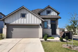 100 Los Olives Ln, Liberty Hill, TX 78642 - Photo 1