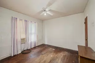 3104 S Main St, Taylor, TX 76574 - Photo 11