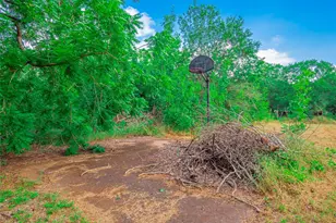 3104 S Main St, Taylor, TX 76574 - Photo 21