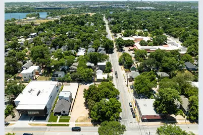 2201 E Cesar Chavez Street, Austin, TX 78702 - Photo 11