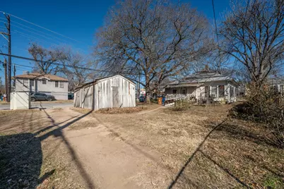 2201 E Cesar Chavez Street, Austin, TX 78702 - Photo 11