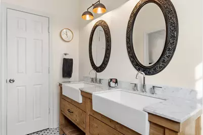 2931 E Martin Luther King Jr Boulevard, Austin, TX 78702 - Photo 29