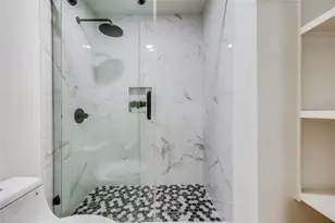 5801 Thunderbird St, Lago Vista, TX 78645 - Photo 17