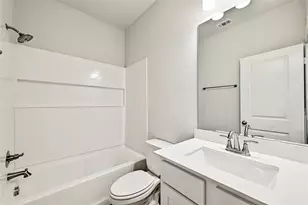305 Banyon Dr, Liberty Hill, TX 78642 - Photo 13
