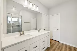 305 Banyon Dr, Liberty Hill, TX 78642 - Photo 9