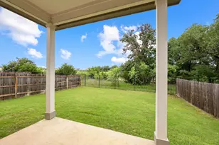305 Banyon Dr, Liberty Hill, TX 78642 - Photo 17