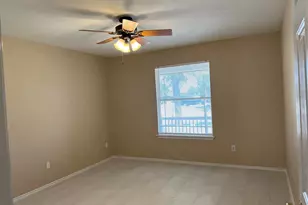 309 Decker Dr, Hutto, TX 78634 - Photo 13