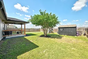 105 Lidell St, Hutto, TX 78634 - Photo 5