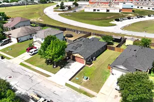 105 Lidell St, Hutto, TX 78634 - Photo 33
