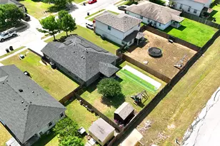 105 Lidell St, Hutto, TX 78634 - Photo 37