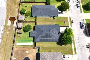 105 Lidell St, Hutto, TX 78634 - Photo 35