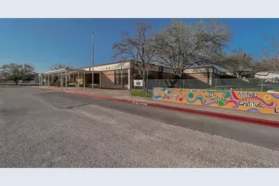 325 Darwin Place, Lockhart, TX 78644 - Photo 27