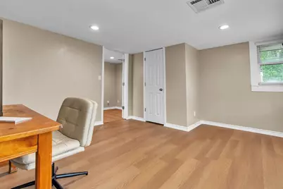 262 W Richmond Street, Giddings, TX 78942 - Photo 17