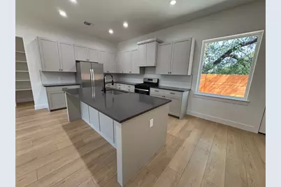 304 W Allen Street, Kyle, TX 78640 - Photo 11