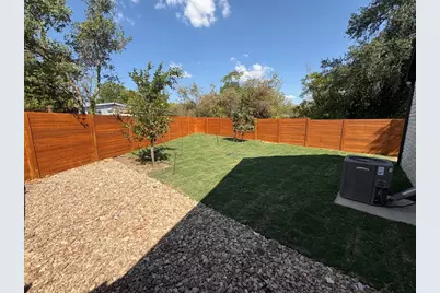 304 W Allen Street, Kyle, TX 78640 - Photo 5