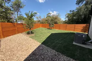 304 W Allen St, Kyle, TX 78640 - Photo 5