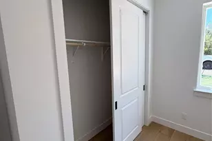 304 W Allen St, Kyle, TX 78640 - Photo 17