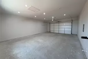 304 W Allen St, Kyle, TX 78640 - Photo 27