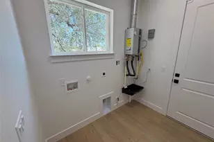 304 W Allen St, Kyle, TX 78640 - Photo 23