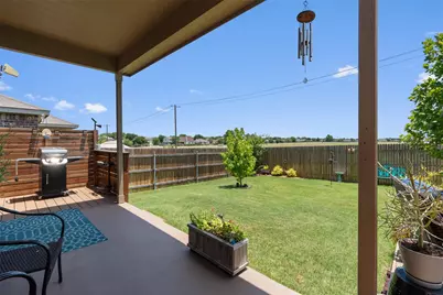 1941 T H Johnson Drive, Taylor, TX 76574 - Photo 29