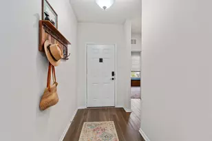1941 T H Johnson Dr, Taylor, TX 76574 - Photo 5