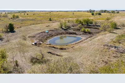 1150 County Road 432, Taylor, TX 76574 - Photo 17