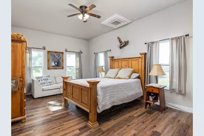 1150 County Road 432, Taylor, TX 76574 - Photo 31