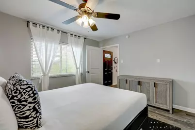 1202 Newning Avenue #202, Austin, TX 78704 - Photo 15