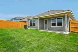 12020 Pike Bnd, Mustang Ridge, TX 78610 - Photo 25