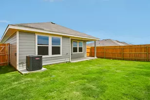 12020 Pike Bnd, Mustang Ridge, TX 78610 - Photo 27