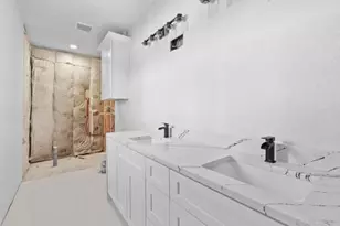 109 La Fortuna Dr, Del Valle, TX 78617 - Photo 11