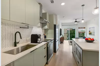 2500 Longview Street #318, Austin, TX 78705 - Photo 9