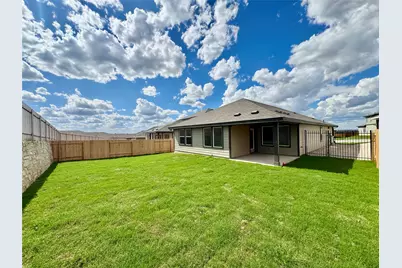 4921 Stockton Lane, Del Valle, TX 78617 - Photo 5