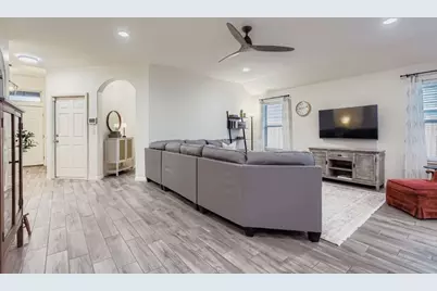 136 Findley Avenue, Leander, TX 78641 - Photo 5