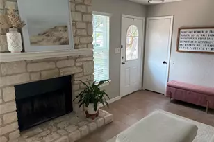 5303 B Thunderbird St, Lago Vista, TX 78645 - Photo 13
