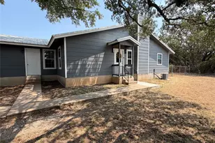 5303 B Thunderbird St, Lago Vista, TX 78645 - Photo 3