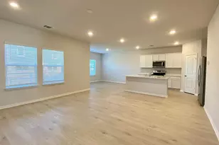 169 Standing Rock Ln, Marble Falls, TX 78654 - Photo 5